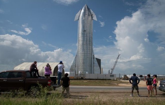 Elon Musk upbeat on Starship test flights
